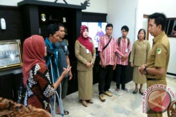 Puluhan Warga Disabilitas Di Barito Utara Dapat Uang Pembinaan, Alhamdulilah!