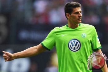 Wolfsburg Tekuk Gladbach 2-1