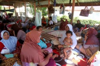 Jateng Salurkan Bantuan Korban Gempa Aceh