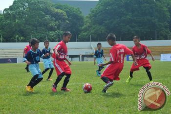 Gubernur Sumsel bakal hidupkan sepak bola tingkat SD hingga SMA