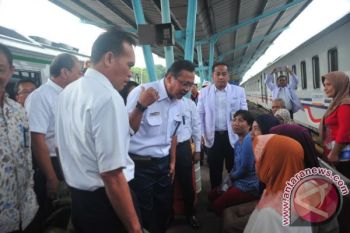 Resmikan Rail Clinic