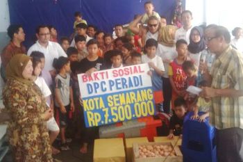 Jelang Natal, Peradi Semarang Bakti Sosial di Panti Asuhan