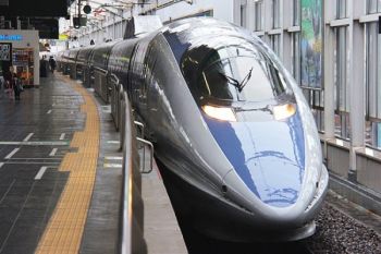 Tohoku Shinkansen berhenti sementara setelah gempa 7,6 di Jepang
