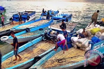 1.000 Nelayan Terdampar di Pulau Sabu 