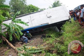 Bus Terguling di Tawangmangu, 7 Tewas