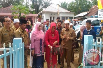 Bupati Pasbar Resmikan Poskesdes, Minta Wali Nagari Tidak Mencari Keuntungan