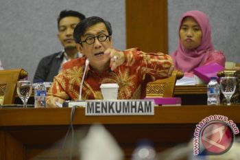 Menkumham Bantah Berita masuknya 10 juta Pekerja China ke Indonesia