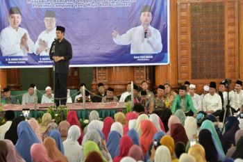 Gubernur: Pengajian Agama Diterapkan Sehari-hari  