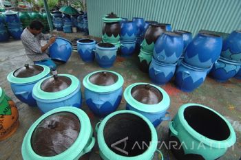 Permintaan Bak Sampah Ban Bekas