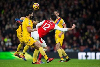 Giroud Inspirasi Arsenal Taklukkan Crystal Palace