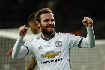 Manchester United Gebuk  West Ham 2-0