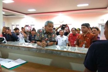 Ganjar: Bangunan Kantor Pelayanan Batang Jelek Sekali
