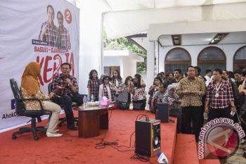 Ahok kembali Temui Warga di Rumah Lembang