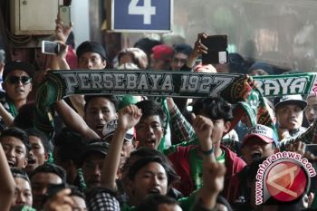 Sekitar 250 bonek tiba di Bandung