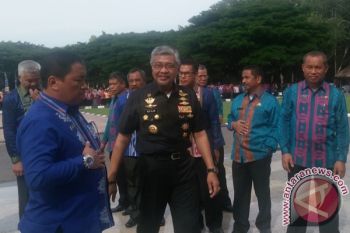Gubernur Sampaikan Selamat Bergabung Kepada Guru