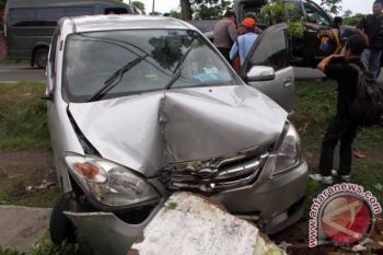 Mobil Pengangkut Pendukung Persijap Celaka, Satu Tewas