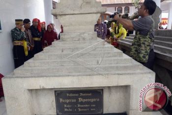  ZIARAH MAKAM PAHLAWAN DIPANEGORO
