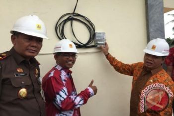 Wow! Menanti 55 Tahun, Akhirnya Desa Telang Baru Bisa Nikmati Listrik