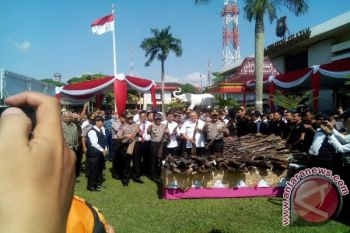 Kapolri musnahkan 1.400 senjata api rakitan