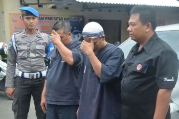Dua Pemuda Temanggung Sikat 12 Karung Pakan Ternak