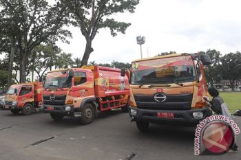 Bantuan Mobil Compacctor Persampahan Untuk Asian Games