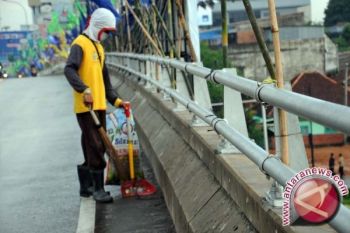 Pemkot Palu Akan Berhentikan Puluhan Petugas Kebersihan