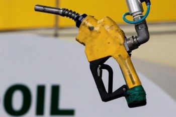 Penguatan Dolar Dorong Harga Minyak Dunia Turun