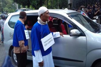 Rekonstruksi Perusakan Restoran Social Kitchen Dijaga Ketat