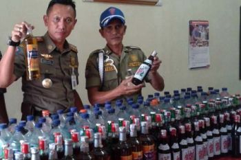 Ribuan Botol Minuman Beralkohol Disita