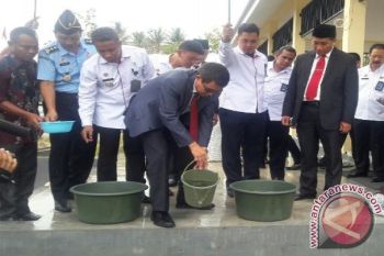 Irjen Kemenhukham lepas 2.000 benih ikan mas