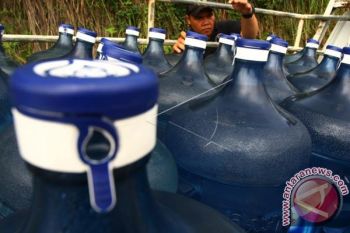 Warga Gelisah Air Kemasan Ditemukan Jentik Nyamuk
