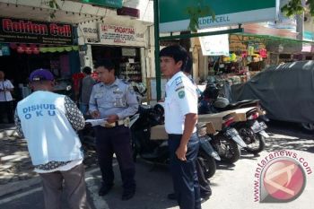 Dinas perhubungan tertibkan lahan parkir di Baturaja