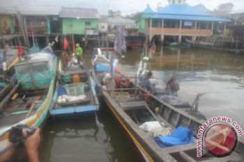 Warga Sungai Sembilang krisis air bersih 
