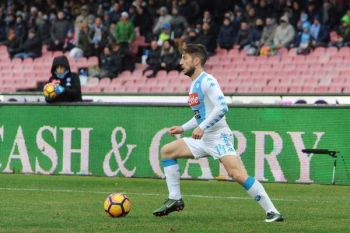 Napoli Pecundangi Pescara 3-1