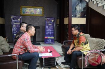 Pelayanan Penerbangan Bersubsidi Diharapkan Berkelanjutan--Gubernur akan Temui Menteri Perhubungan