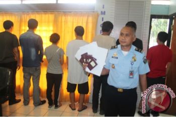 Imigrasi Tembagapura deportasi seorang warga Tiongkok 