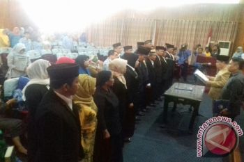 Wakil Wali Kota Kendari Lantik 24 Kepsek 