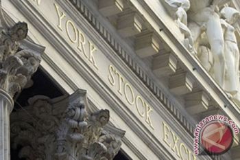 Indeks Wall Street Berakhir Turun Tipis Setelah Pidato "Brexit"
