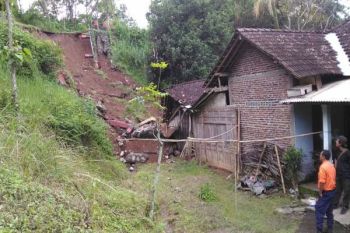 6 Rumah Warga Boyolali Terancam Tanah Longsor