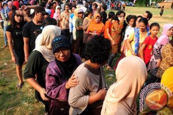 Jelang Imlek, Ratusan Warga Solo Antusias Sambut Pasar Murah
