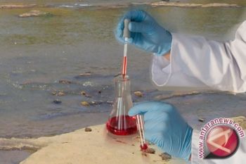 Warga Mukomuko hentikan aktivitas pabrik cemari sungai