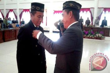 PAW, Jarliansyah Dilantik Menjadi Anggota DPRD Barsel 