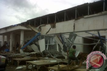 Pemkot Baubau Harapkan Kementerian Cepat Perbaiki Pasar