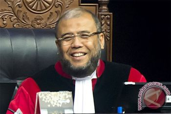 Patrialis Akbar Tersangka Menerima Suap Terkait Uji Materi UU Peternakan dan Kesehatan Hewan
