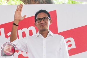 Sandiaga Jemput Ketua Relawan nya Boy Sadikin sebelum Debat