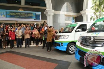 NTT Dapat Bantuan Delapan Unit Mobil