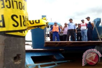 3 Mobil Masih Belum Dievakuasi Akibat Feri Tenggelam Di Dermaga Anjir