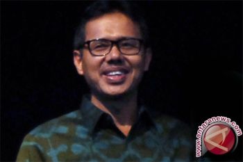 Gubernur Sumbar siap luncurkan buku "8000 pantun spontan"