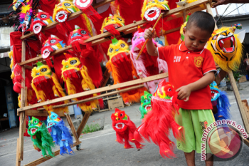 Boneka Barongsai Singkawang