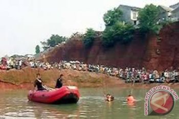 Tiga Pekerja Bendungan Raknamo Tewas Terseret Banjir